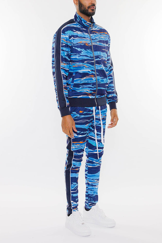 
                  
                    Load image into Gallery viewer, Catch Print Track Suit
                  
                