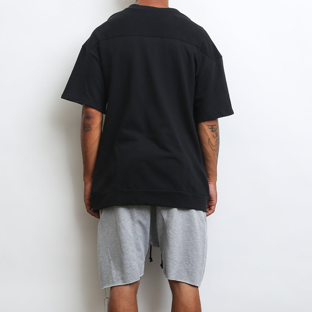 
                  
                    Load image into Gallery viewer, REVERSE FRENCH TERRY TEE- BLACK
                  
                