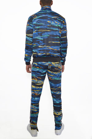 
                  
                    Load image into Gallery viewer, Making Moves Print Suit
                  
                